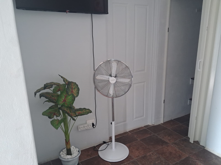 To Let 1 Bedroom Property for Rent in Gonubie North Eastern Cape